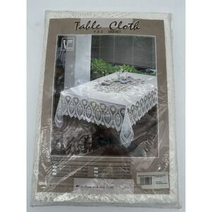 Cottagecore Vgt Venus Crochet Vinyl‎ Lace Table Cloth NEW 60"x 104" NEW